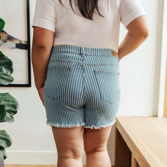Judy Blue Striped Denim Shorts - Picture 7 of 9